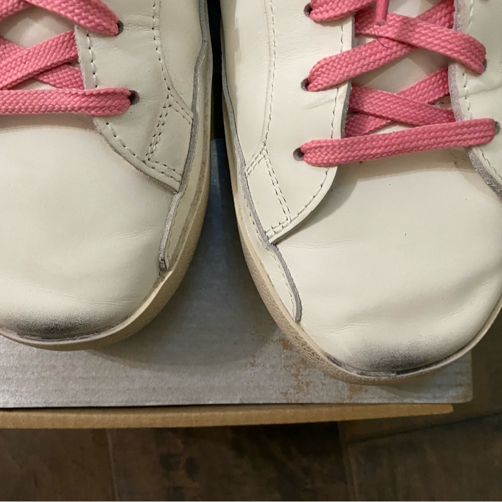 Star Shoes that look like Golden Goose Sneaker - Picture 6 of 8
